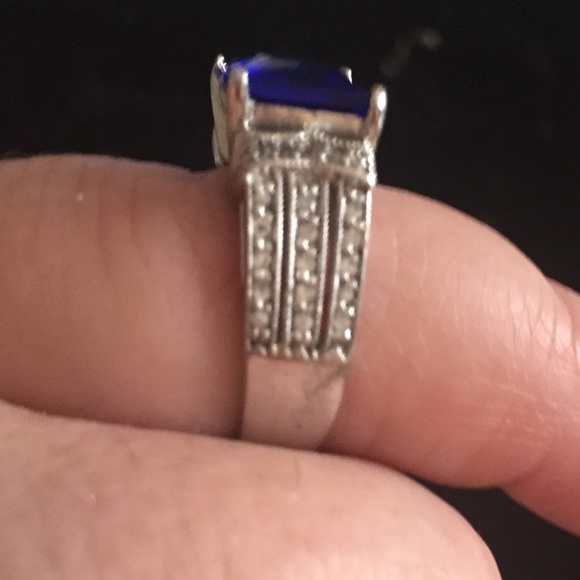 ⬇️price dropped Silver ring with blue stone - Picture 3 of 4